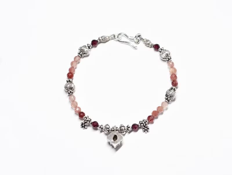 シルバー装飾ガーネットとお花インドシルバー、ガーネットとアンデシンのブレス