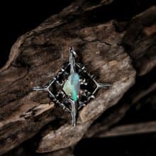 【山骸紀】殘響之地—蛋白石脊椎項鍊