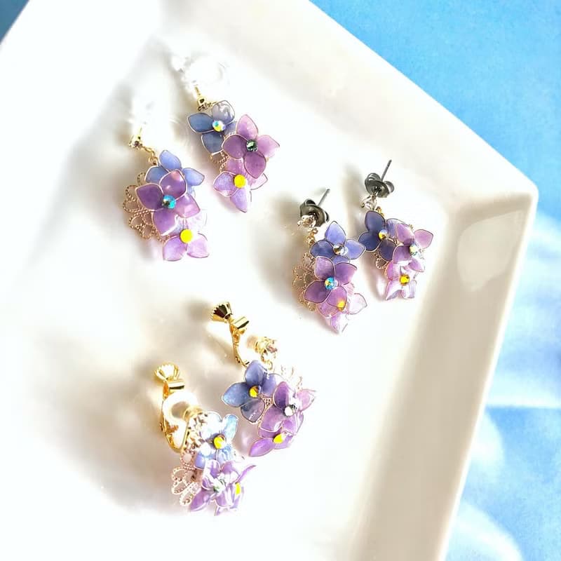 温度で色が変わる　紫陽花　イヤリング　ピアス