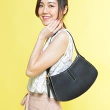 最新素皮革 簡約 Audrey 中型 半月型 腋下包 貝殼包 黑色