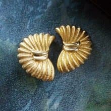 Vintage Jewelry 西洋古董飾品 刷金 海貝螺 夾式耳環