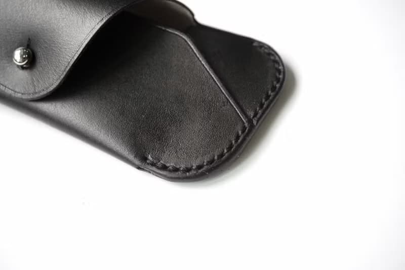 Customized Gift Sunglasses Case in Black leather / spectacle case