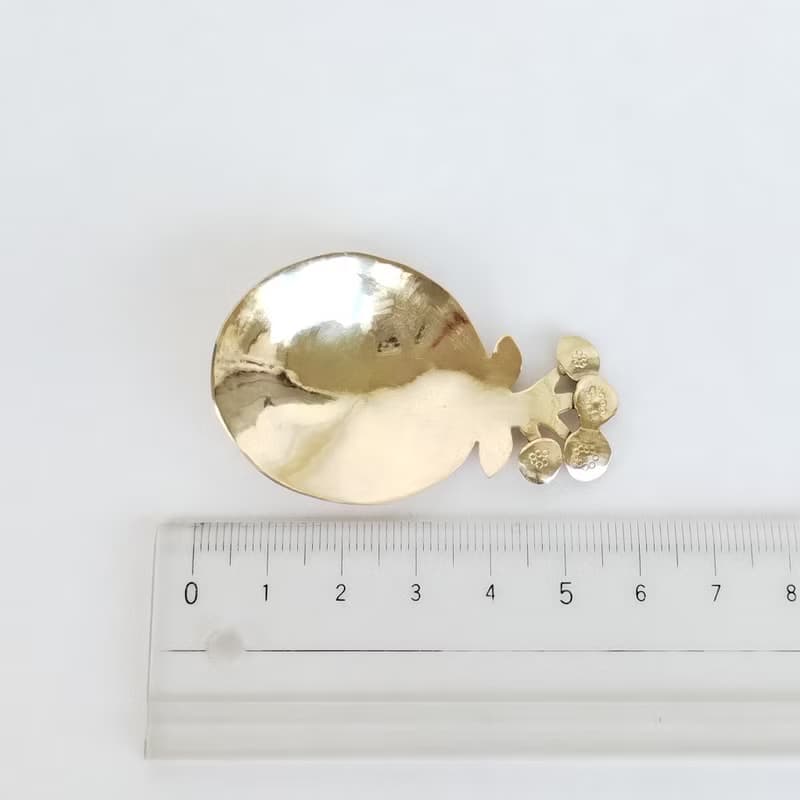 真鍮製　藤袴の茶匙