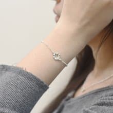 小花圈 | 純銀手鍊 細手鍊 925純銀 花朵 手作銀飾 情人禮物