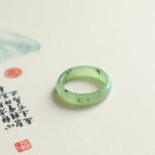 天然和田玉碧玉戒指指環獼猴桃戒指果綠色顏色美內徑18mm