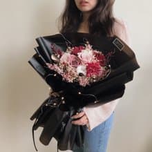 經典告白花束 浪漫燈串 情人節花束 畢業花束 生日禮物 擴香花束