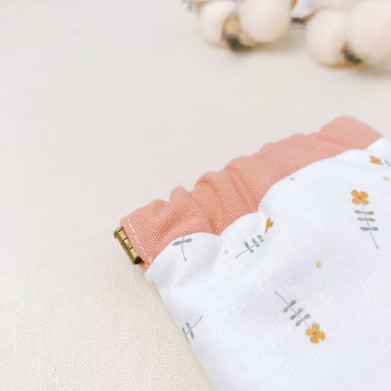 * 綿花堂手作 * 紅色小花彈片口金包