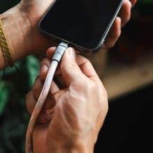 Charry 充電線 手機掛繩 2in1 USB A-C 或 C-C 粉紅色 The Wes