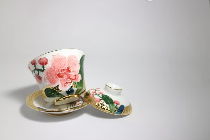 純手繪茶杯-蘭中之后-迎來幸福(三件式蓋杯)