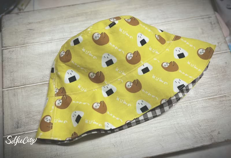 黃色可愛樹懶 飯糰 咖啡色格紋 雙面漁夫帽 遮陽帽