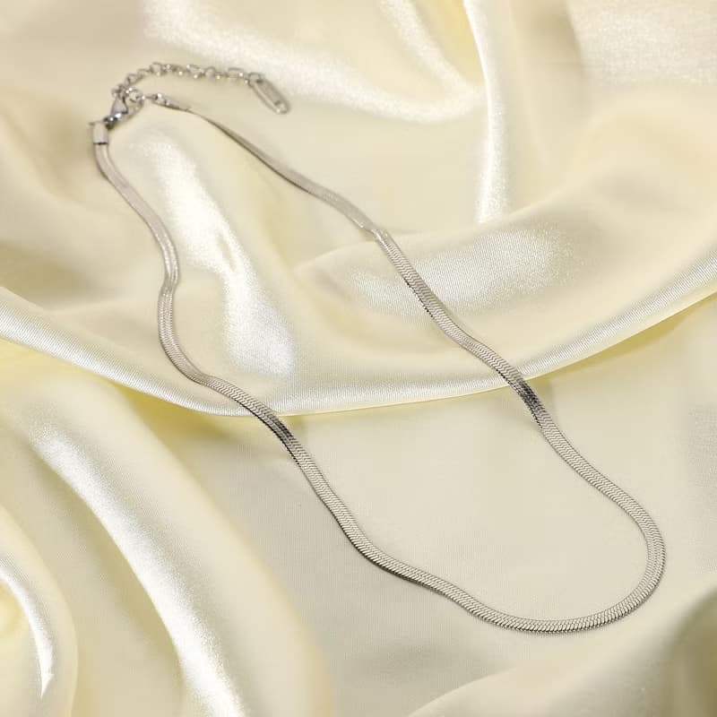 極簡風格鎖骨鏈條項鍊 Minimalist necklace