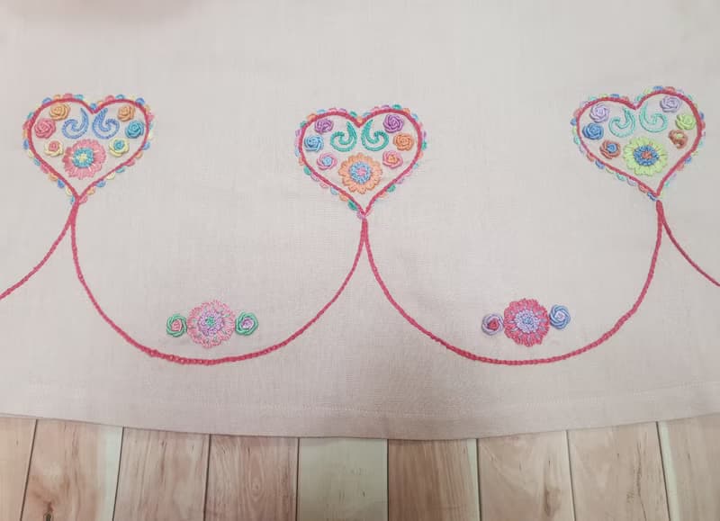 手工刺繡連衣裙、兔、狐、花、心