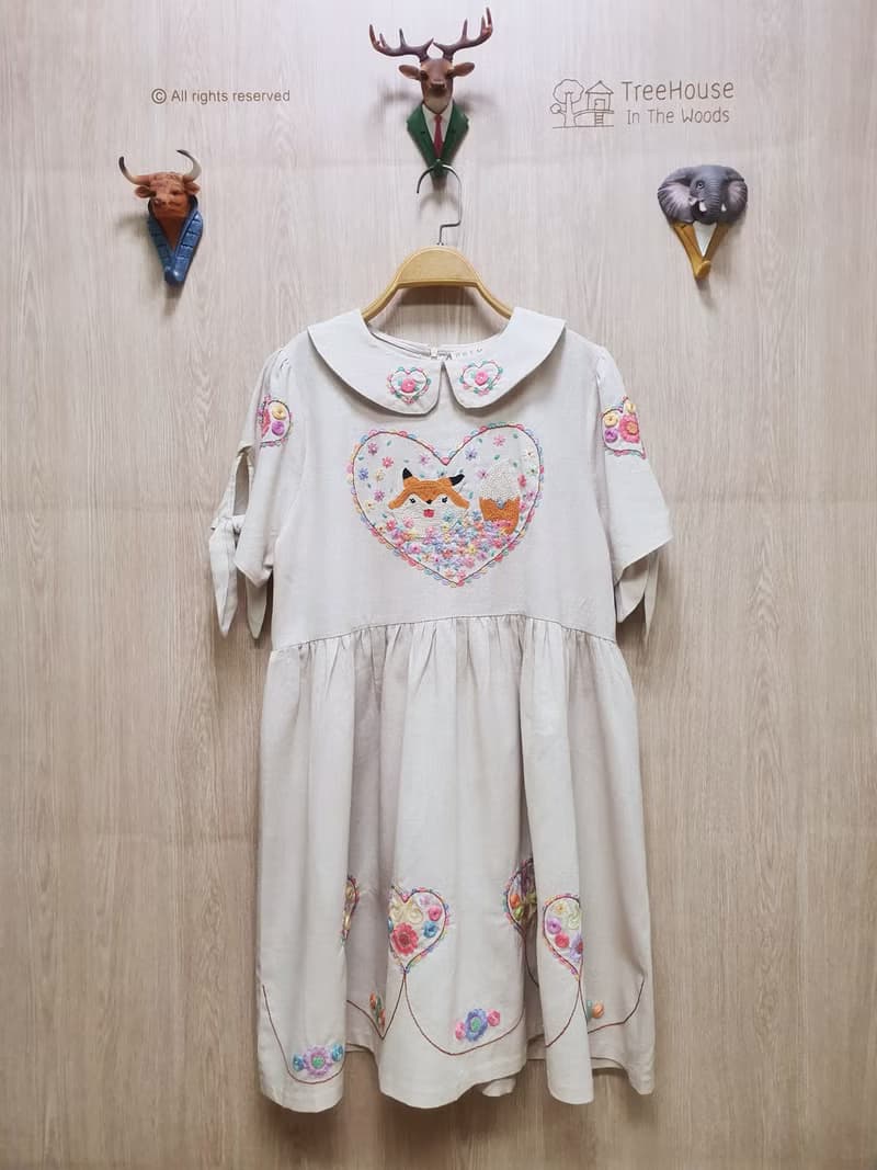 手工刺繡連衣裙、兔、狐、花、心