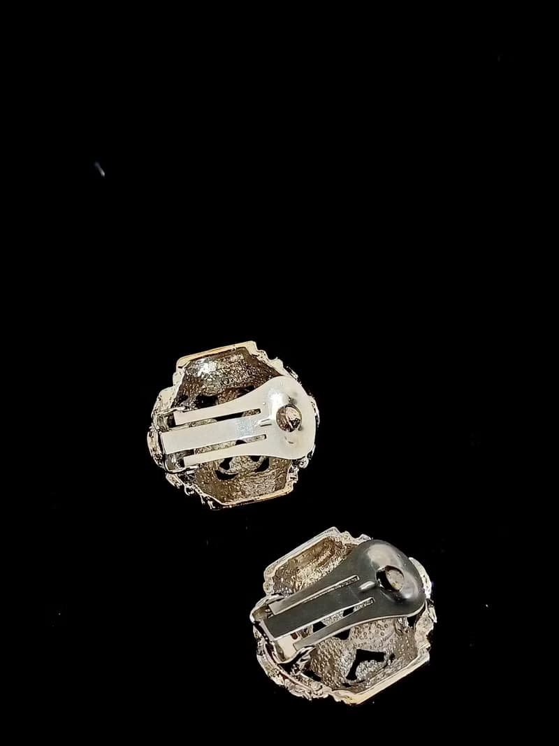 vintage jewelry  金屬騰雲圖騰夾式耳環
