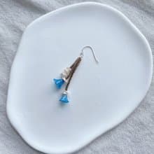 TeenyTinyCraft | 蕊•湛藍 手工耳環/耳夾