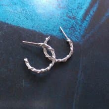 Vintage Jewelry 西洋古董飾品 銀色調 小C圈 纏繞 針式耳環