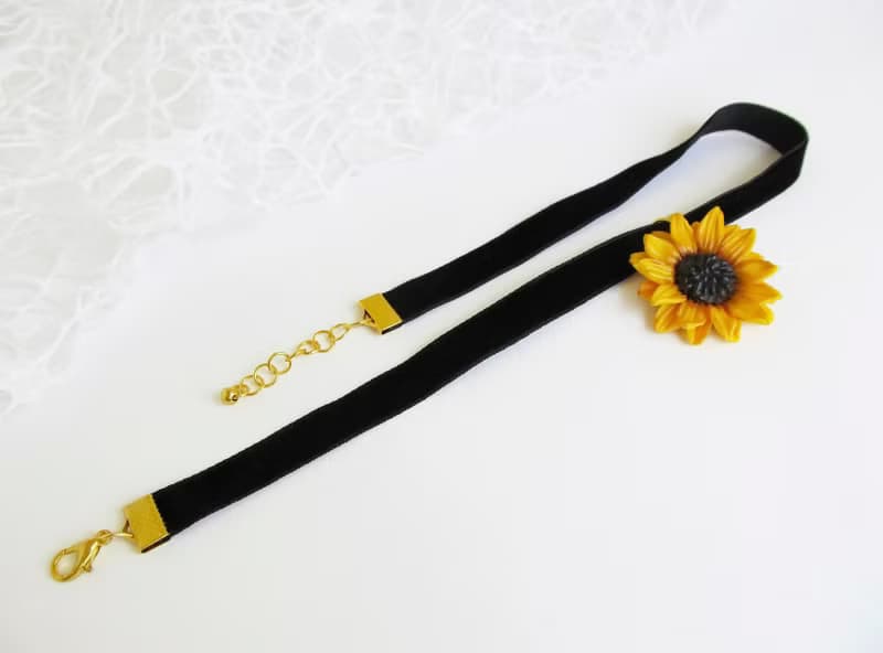 Sunflower choker corall Yellow sunflower necklace Wedding sunflower jewelry gift