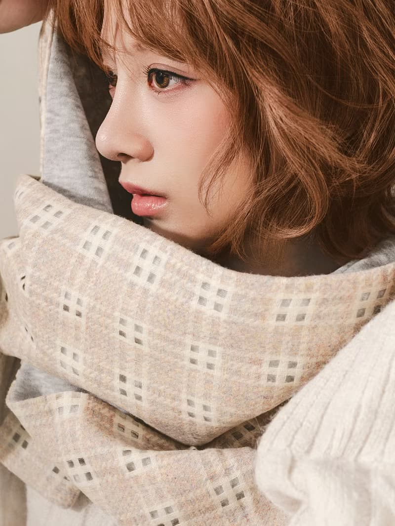 AMBER 系列 - 斑霞 * 粉膚色 混織毛料 簍空 圍巾 連帽圍巾