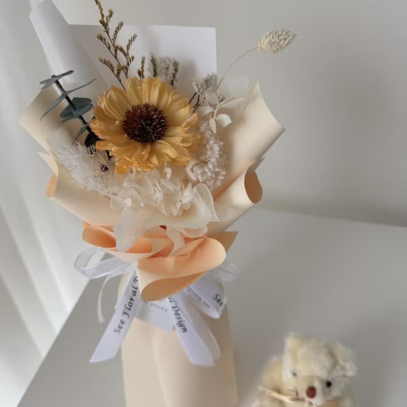 SEE 看見花藝設計 |向日葵 |畢業 |耀陽畢業花束