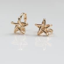 14K 手繪線條星星耳扣耳環(內徑 6mm)
