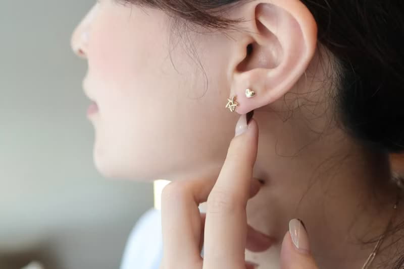 14K 手繪線條星星耳扣耳環(內徑 6mm)