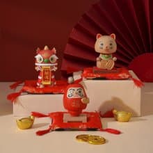 【新年擺飾】招財貓 達摩 醒獅 彈簧搖頭公仔 彈簧擺飾