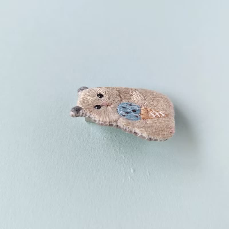 アイスとキンクマ ブローチ