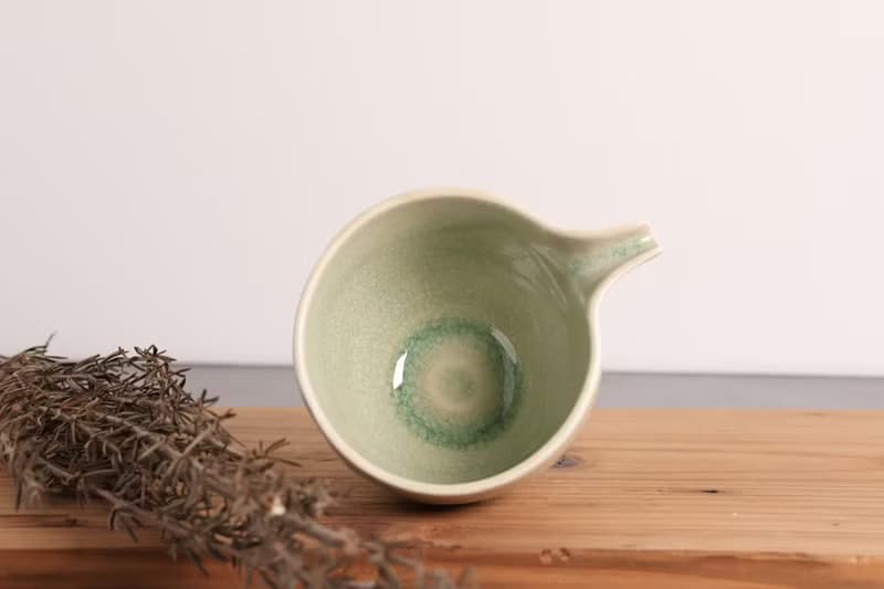 冰裂綠灰茶盅