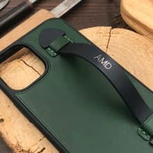 【iPhone手帶手機殼】綠色植鞣牛皮/防摔全包覆/輕鬆自拍