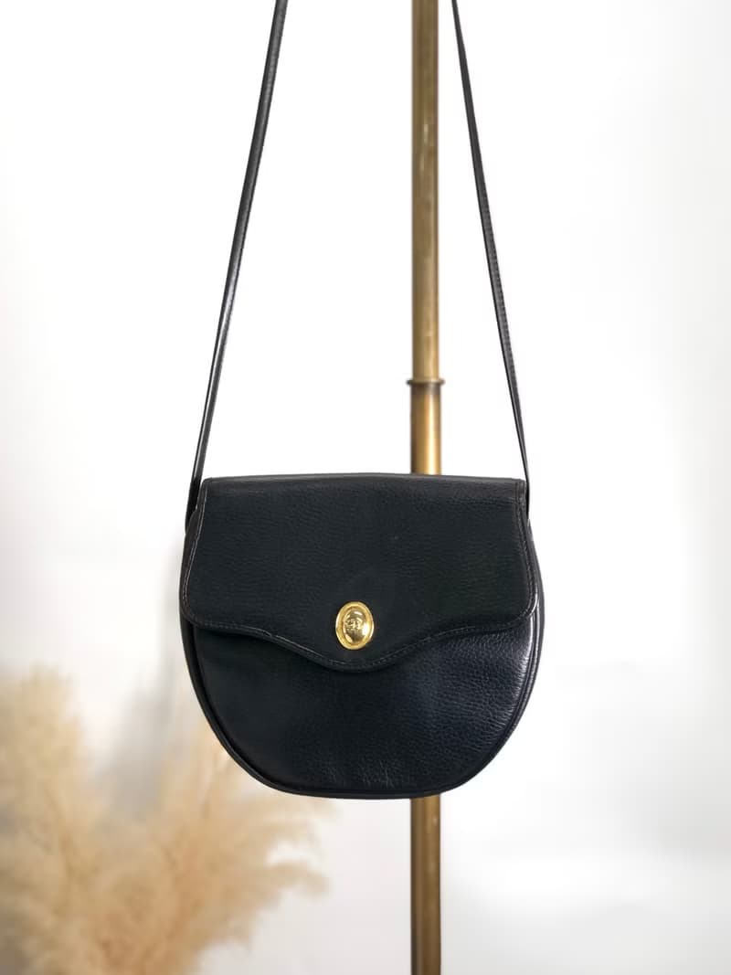 【 日本直送　名牌中古包 】Christian Dior クリスチャン ディオール ショルダーバッグ ブラック CDロゴ レザー vintage tzdbkd