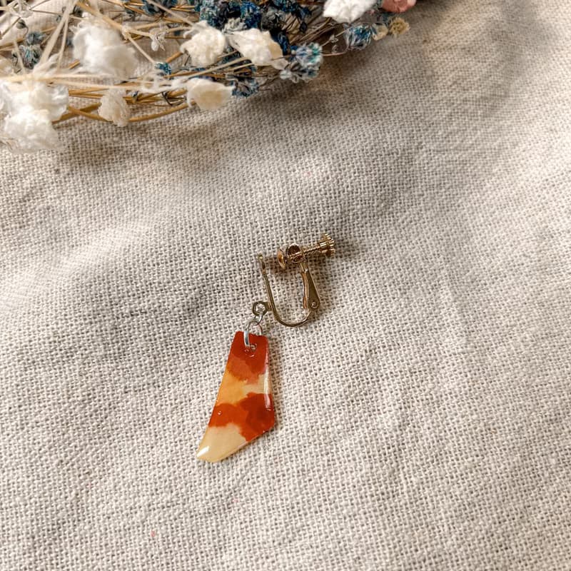 獅與烈焰 / 不規則幾何 / 手繪【熱縮片】耳飾