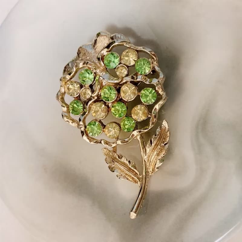 【西洋古董飾品】極閃黃綠系花卉 花束 捧花 漸層萊茵石 胸章胸針