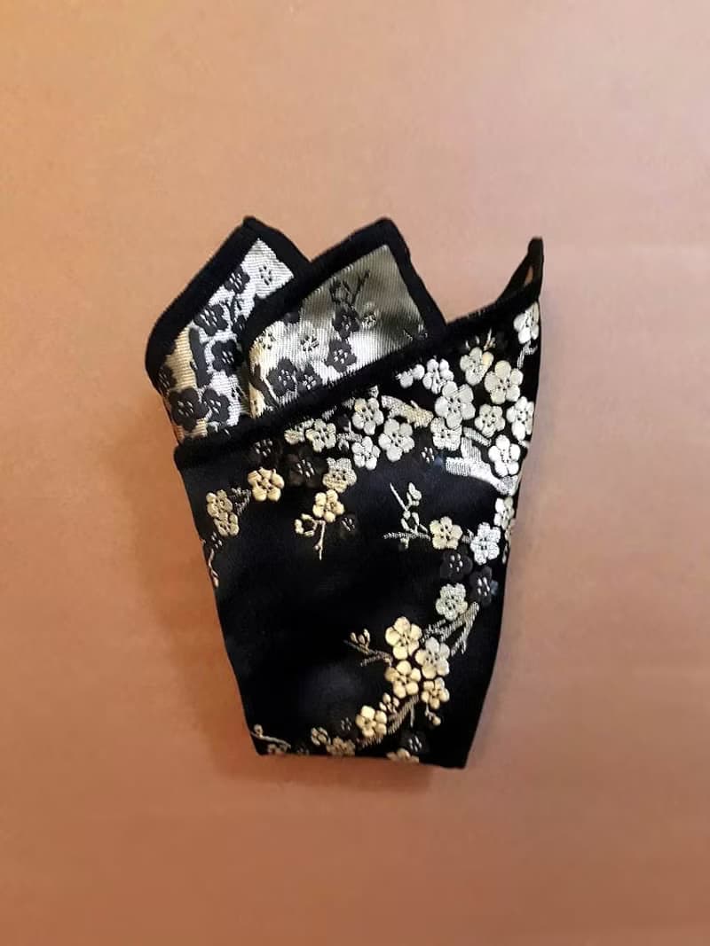 黑金梅花 領帶 Neckties