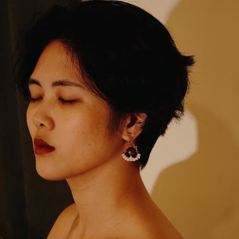 Solar Eclipse Tiara 日蝕后冠耳飾