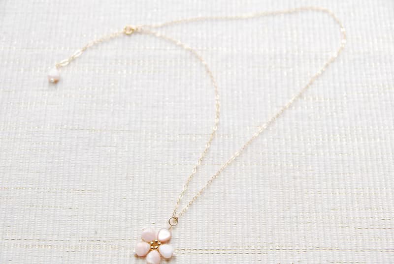 ピンクシェルのSAKURAのネックレス　１４kgf