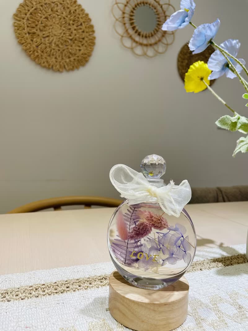 嵐緹花香室 永生花浮游花燈 婚禮小物/探房禮物/生日禮物/喬遷禮