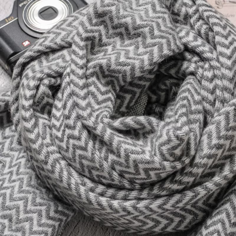 【厚款】喀什米爾羊毛圍巾/披肩  小山形原色無染深灰 手工機織