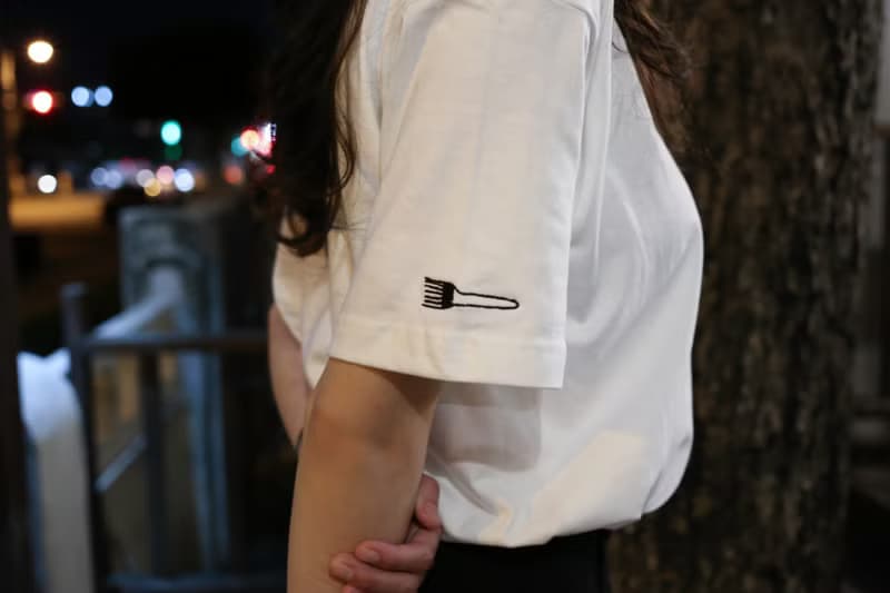 彩虹調色盤 刺繡Tee
