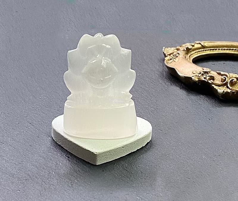 小小能量擺件-招財人緣高頻率透石膏能量Q版小九尾狐 淨化 療癒