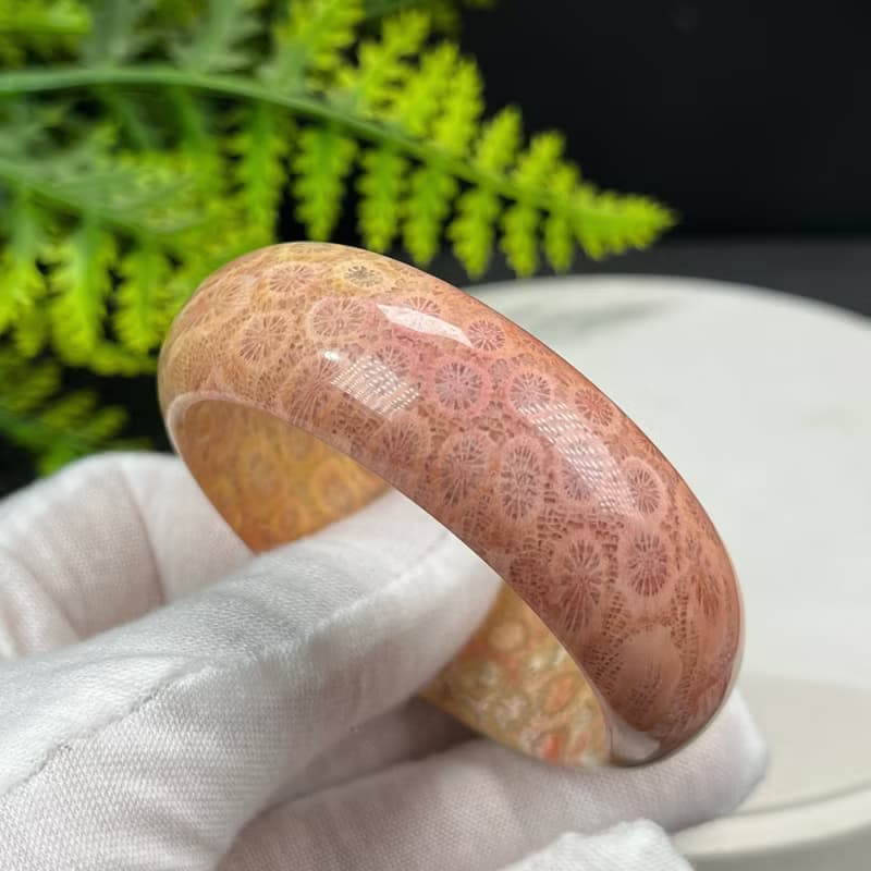 精美 橘粉珊瑚玉手鐲 50MM 高瓷玉化檸檬片鳳尾紋 招財吉祥雅致