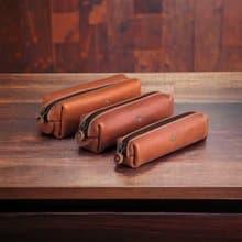 Bocca 大容量ペンケース 【3サイズ×革6色×糸12色から選択】無料で名入れ・刺繍・糸色カスタム / 日本製  / ギフト対応【st-7】