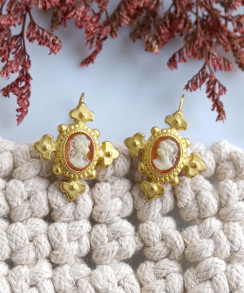 Vintage Jewelry 西洋古董飾品 CAMEO 霧金啞光 典雅 針式耳環