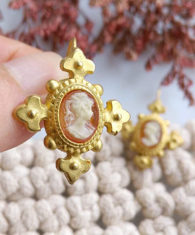 Vintage Jewelry 西洋古董飾品 CAMEO 霧金啞光 典雅 針式耳環