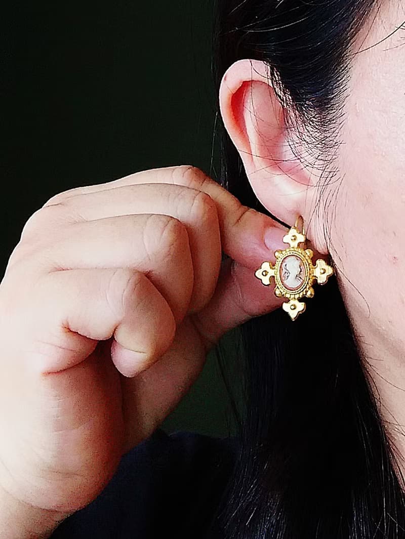 Vintage Jewelry 西洋古董飾品 CAMEO 霧金啞光 典雅 針式耳環