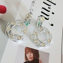 vintage jewelry SARAH COV 亮銀幾何萊茵花卉 夾式耳環