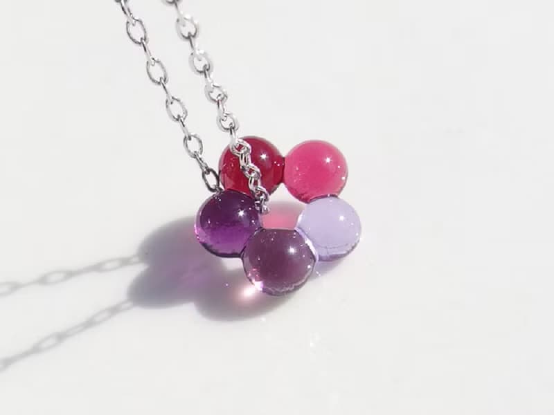 小さなお花ガラス(ぷちはな【グレープ】)チェーンネックレス【綿紐、シルバー925選べます】【受注制作】