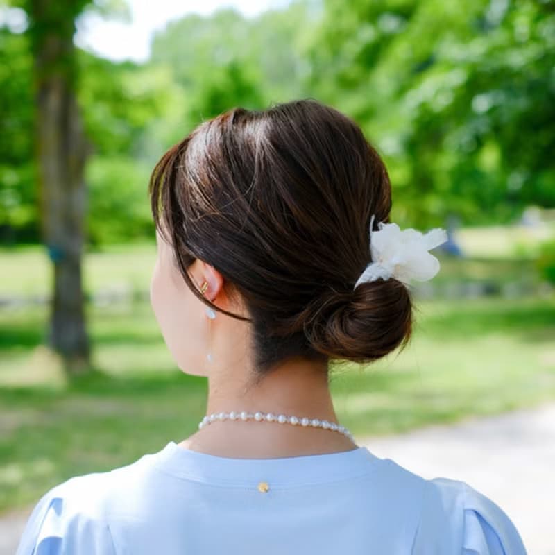 ムーンストーン | 咲き編みヘアゴム | 6月誕生石