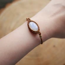 ~SB8~ 月光石 l 南美蠟線 l 手工編織 l 手環