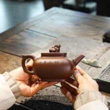 送禮紫砂壺茶壺祥瑞 吉祥如意  老紫泥 360ml 9孔 刘素素作品  此