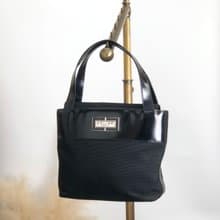 【 日本直送　名牌中古包 】CELINE セリーヌ ハンドバッグ ブラック ロゴ PVC レザー vintage ヴィンテージ オールド vzeeur